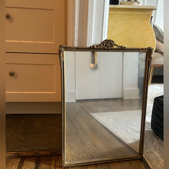 Antique mirror - Picture 1 of 5